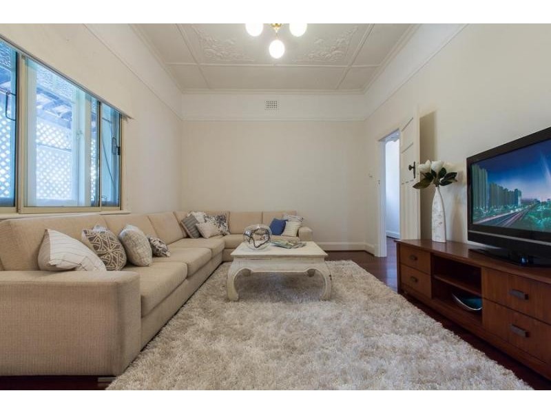 79 Curtin Avenue, Cottesloe WA 6011