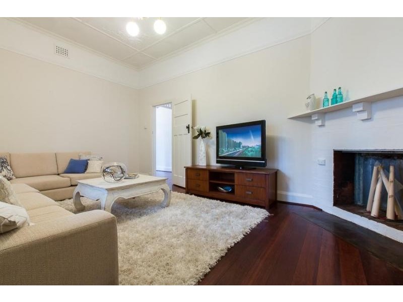 79 Curtin Avenue, Cottesloe WA 6011