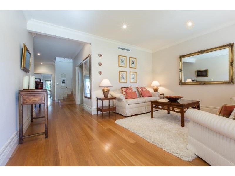 2 Griver Street, Cottesloe WA 6011