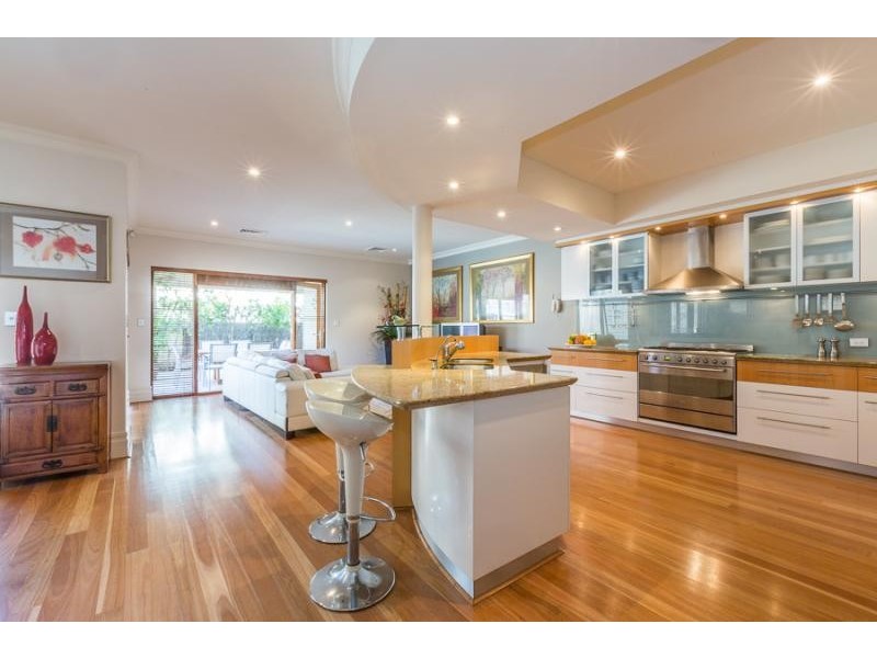 2 Griver Street, Cottesloe WA 6011