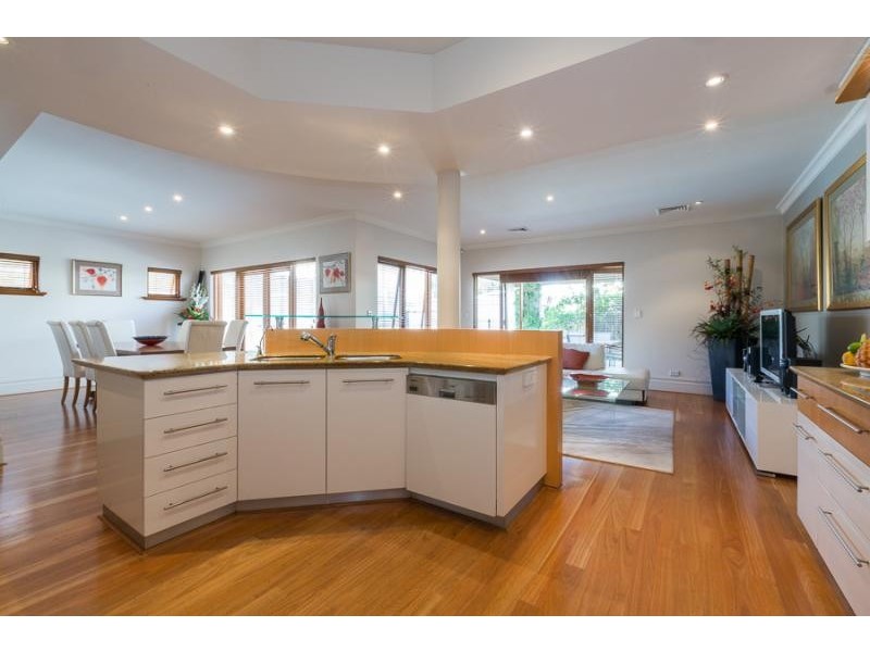 2 Griver Street, Cottesloe WA 6011