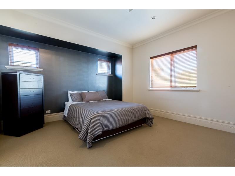 2 Griver Street, Cottesloe WA 6011