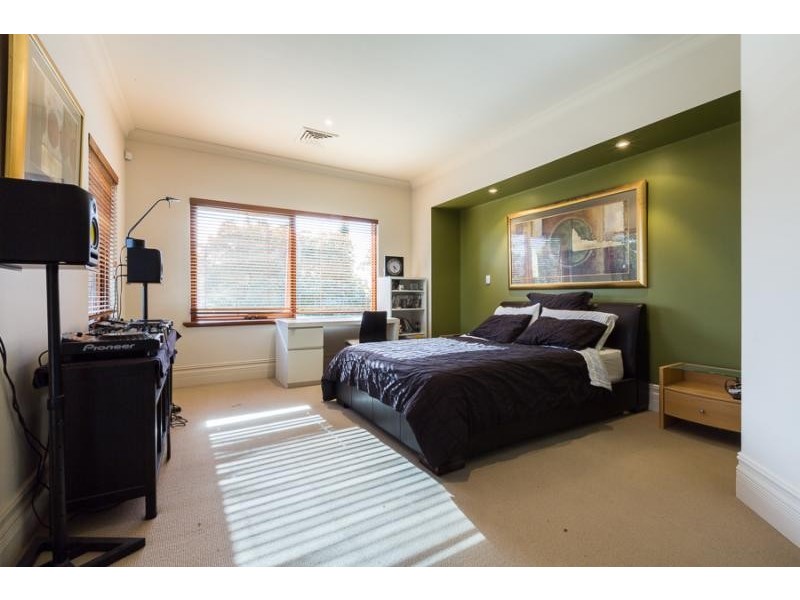 2 Griver Street, Cottesloe WA 6011