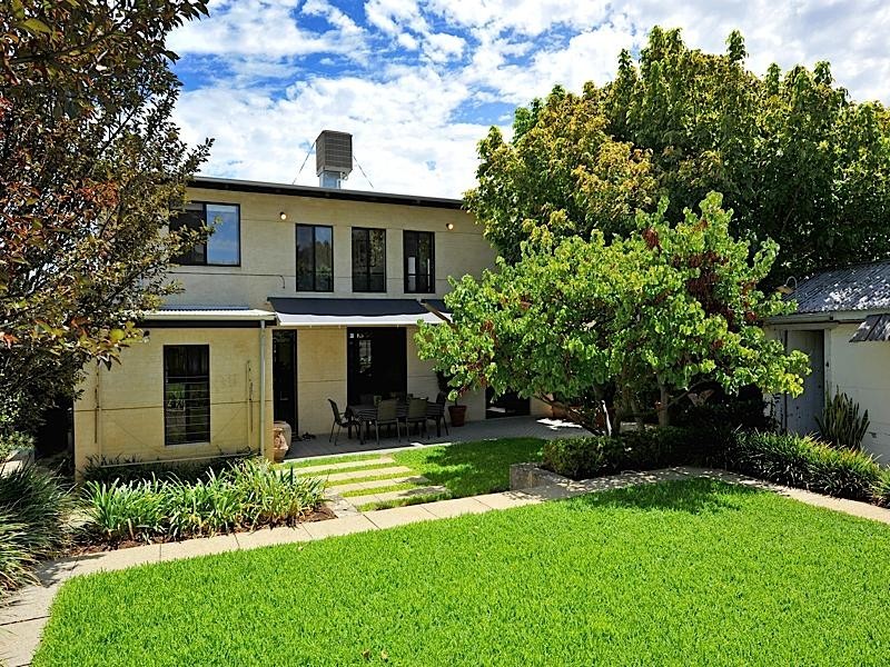 12 Brassey Street, Swanbourne WA 6010