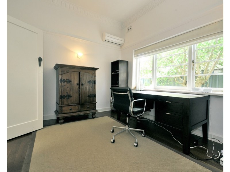 43 North St, Swanbourne WA 6010