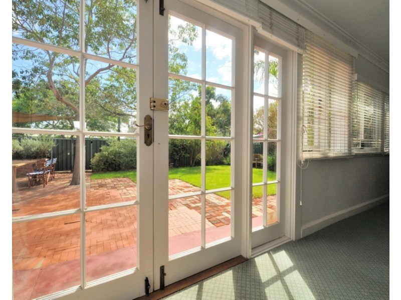 43 North St, Swanbourne WA 6010