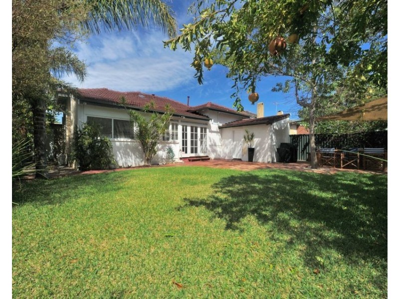 43 North St, Swanbourne WA 6010