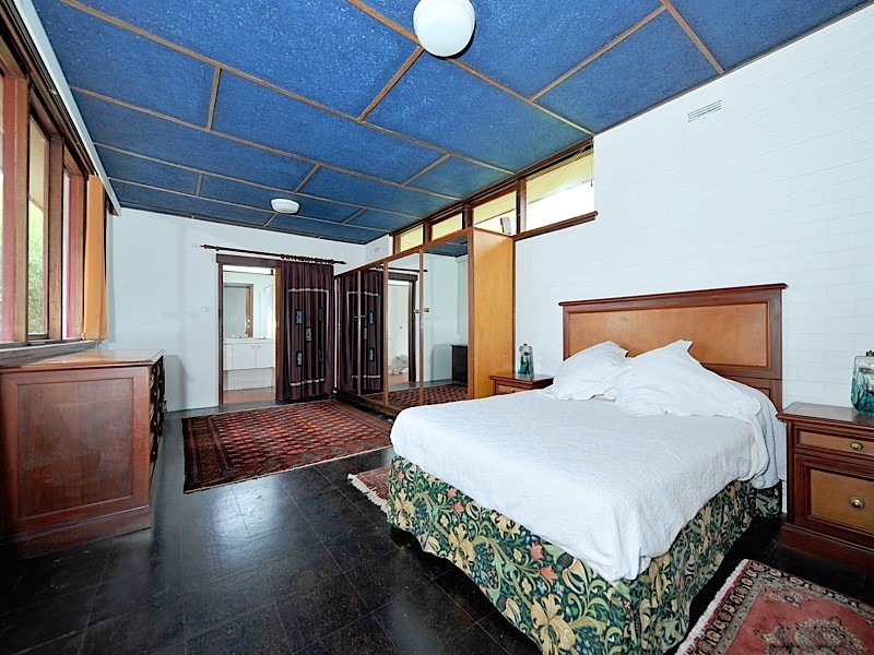 11 Haining Avenue, Cottesloe WA 6011