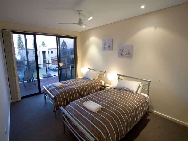 32B/77 Gifford Road, Dunsborough WA 6281