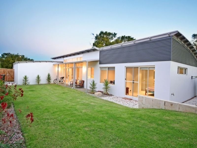 25 Gibson Drive, Dunsborough WA 6281