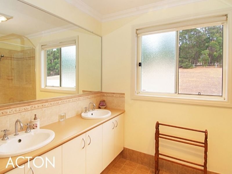 9 Rapida Rise, Yallingup WA 6282