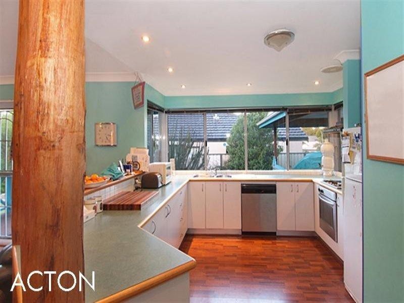 17 Schooner Crescent, Dunsborough WA 6281