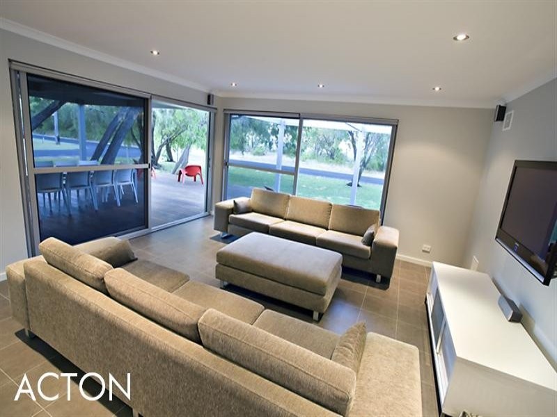 452 Geographe Bay Road, Dunsborough WA 6281