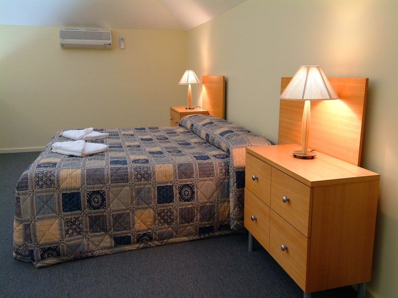 18/19 Earnshaw Road, West Busselton WA 6280