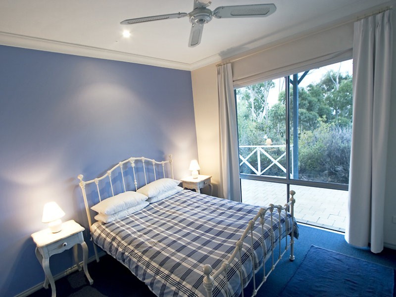 9 Gypsy Street, Eagle Bay WA 6281