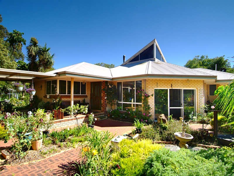 1124 Caves Road, Quindalup WA 6281