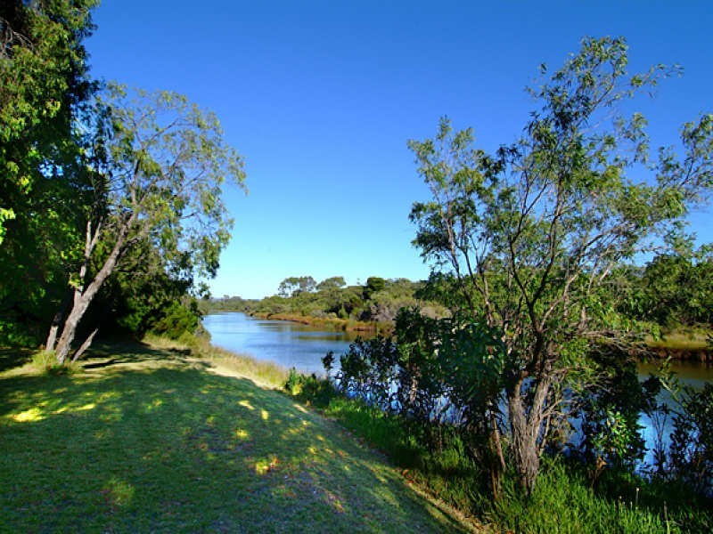 1124 Caves Road, Quindalup WA 6281