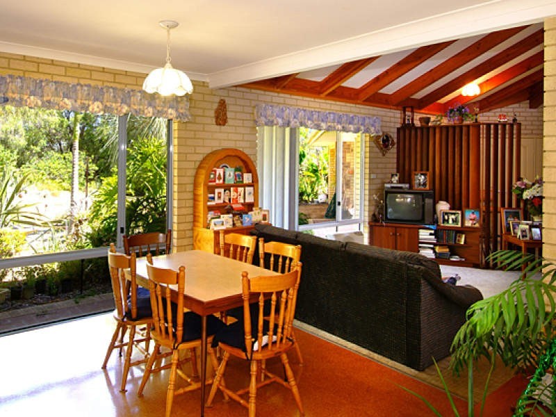 1124 Caves Road, Quindalup WA 6281