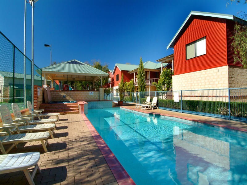 13/19 Earnshaw Road, Busselton WA 6280