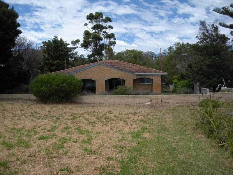 548 Caves Road, Siesta Park WA 6280