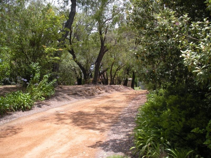 548 Caves Road, Siesta Park WA 6280