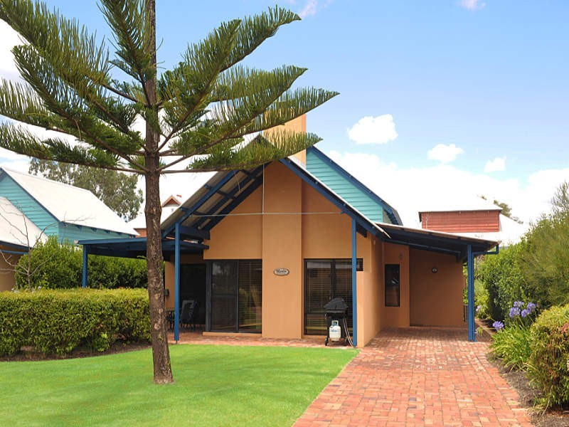 21/95 Gifford Road, Dunsborough WA 6281