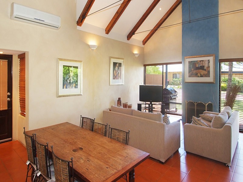 21/95 Gifford Road, Dunsborough WA 6281