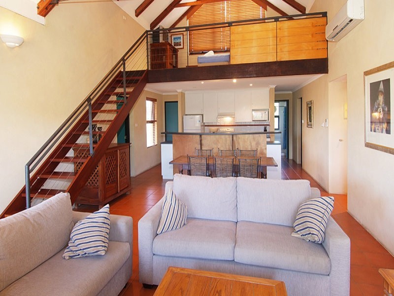 21/95 Gifford Road, Dunsborough WA 6281