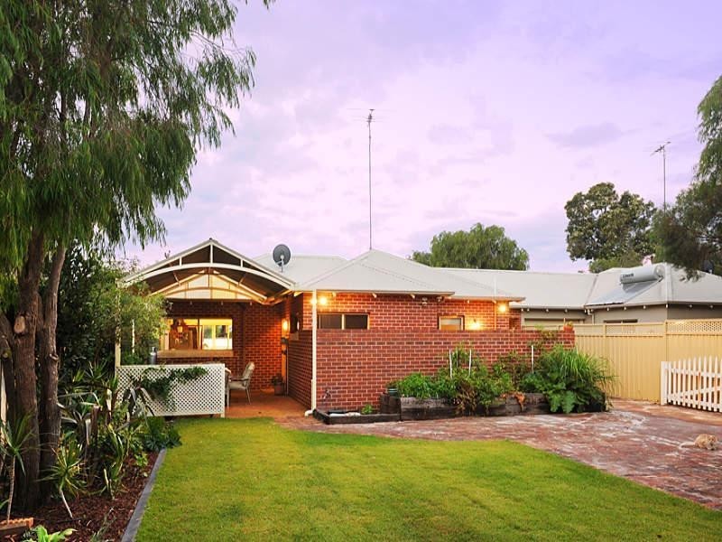 74A Gifford Road, Dunsborough WA 6281