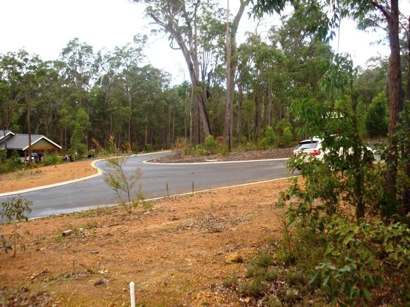 8 Sanctuary Circle, Cowaramup WA 6284