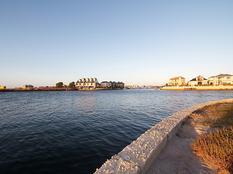 9 Bernier Retreat, Geographe WA 6280