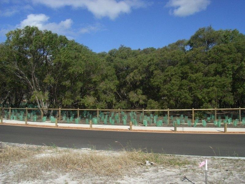 3 Cambridge Boulevard, Abbey WA 6280