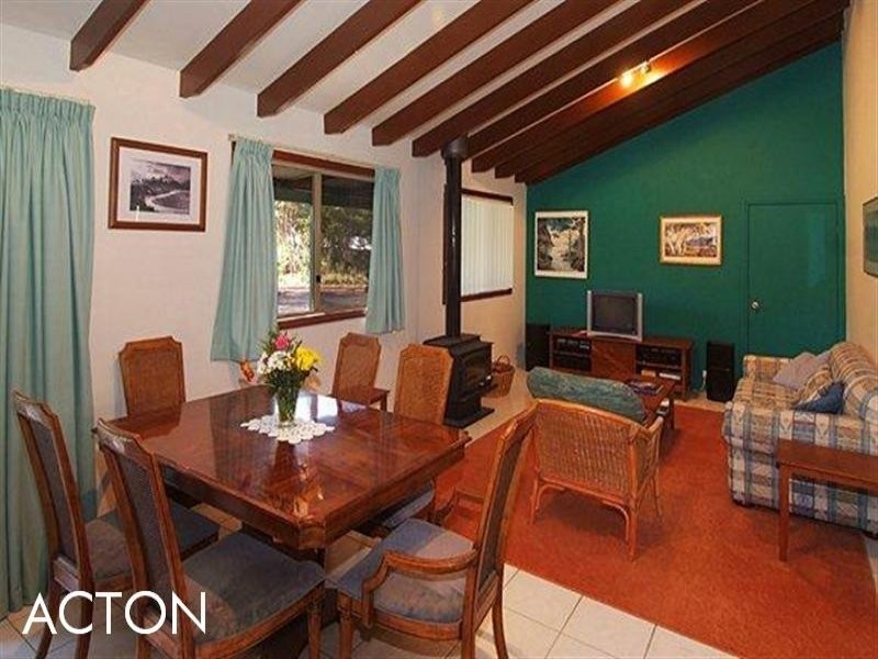 24 Vickery Road, Yelverton WA 6280