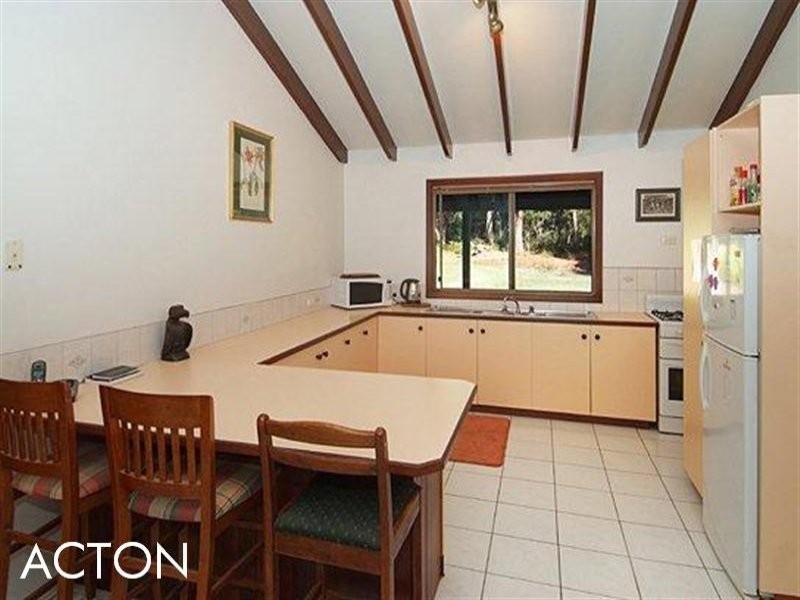 24 Vickery Road, Yelverton WA 6280