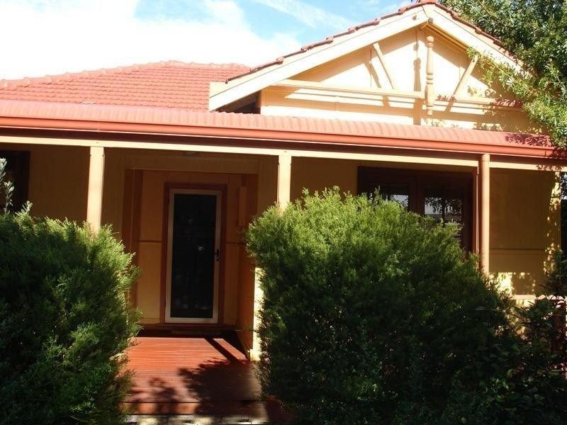 16 Dorset Street, Busselton WA 6280