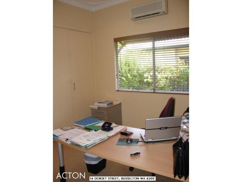 16 Dorset Street, Busselton WA 6280
