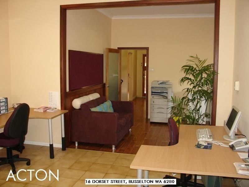 16 Dorset Street, Busselton WA 6280
