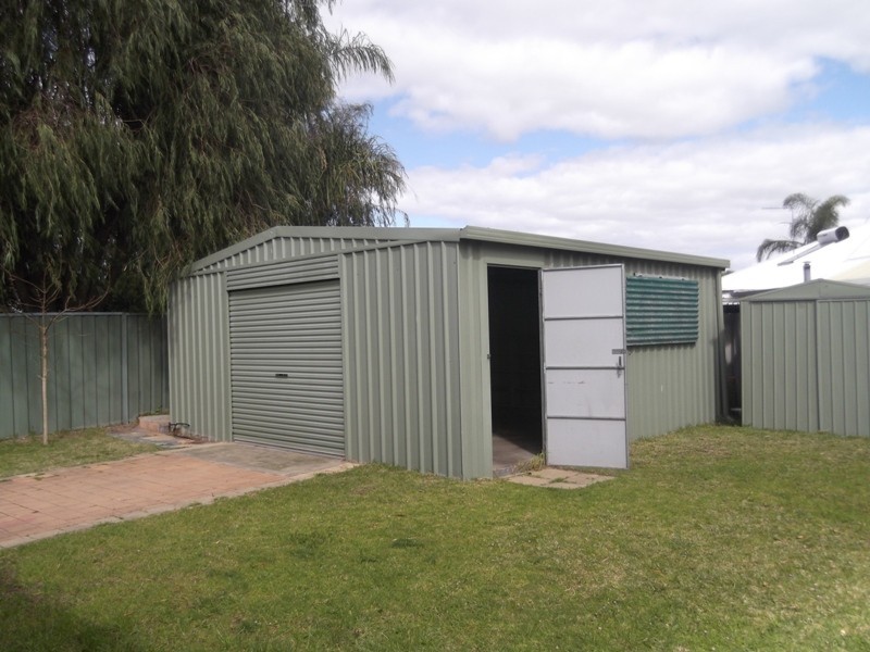 27 Falcon Drive, Busselton WA 6280