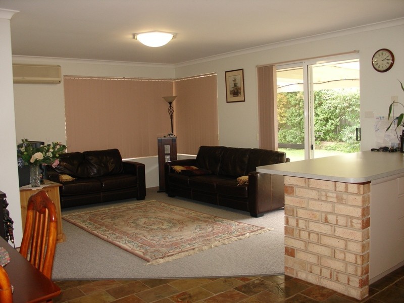 4 Wattlebird Court, West Busselton WA 6280