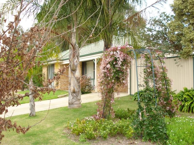 66 College Avenue, Busselton WA 6280