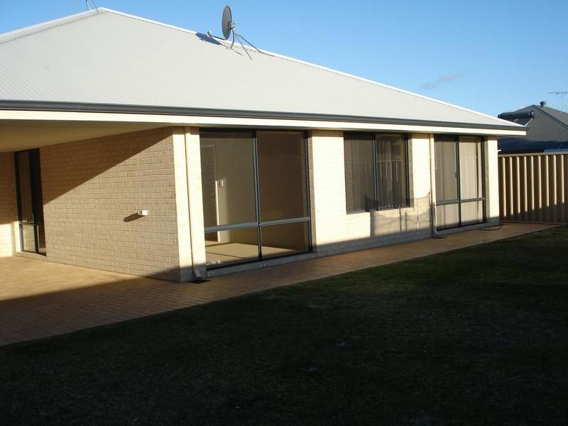 15 Sherwood Crescent, Busselton WA 6280