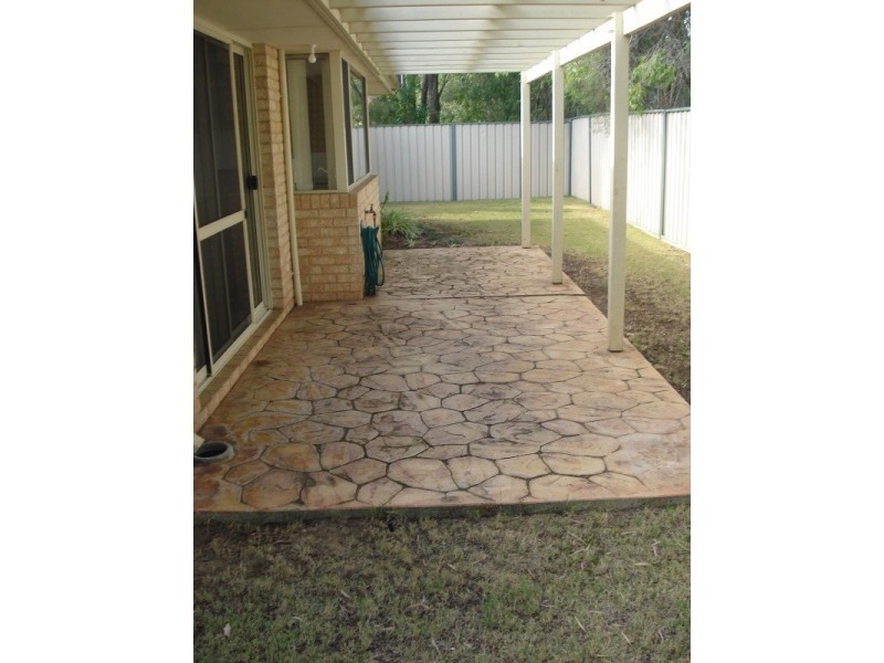 2/1 Lancaster Drive, West Busselton WA 6280