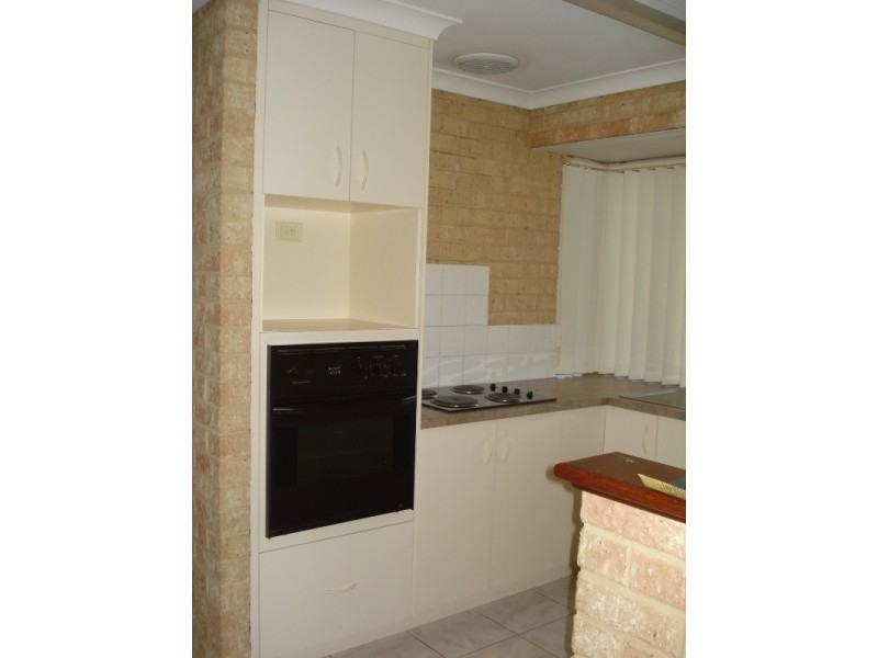 2/1 Lancaster Drive, West Busselton WA 6280