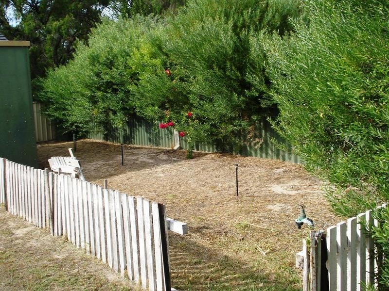 17 Blue Crescent, Busselton WA 6280