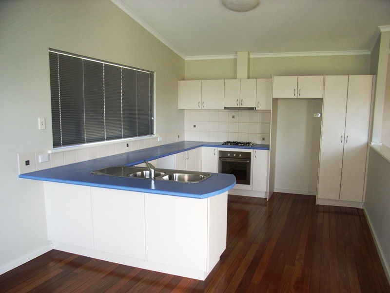 10 Dolphin Road, Busselton WA 6280