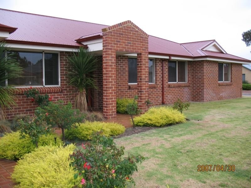 8 Clover Crescent, Busselton WA 6280