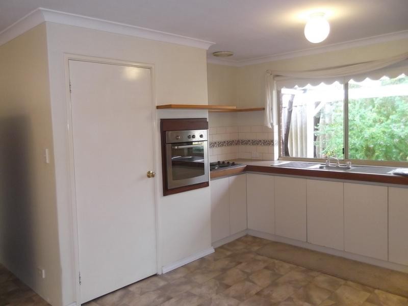 98 Hadfield Avenue, Busselton WA 6280