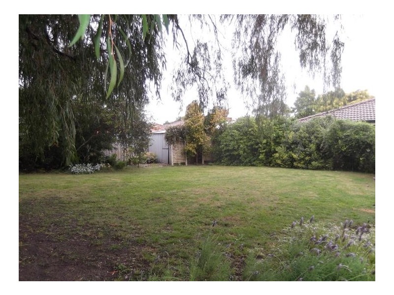 98 Hadfield Avenue, Busselton WA 6280