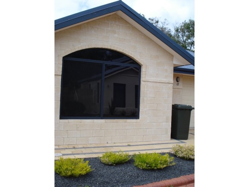 12/14 Thomas Street, Busselton WA 6280