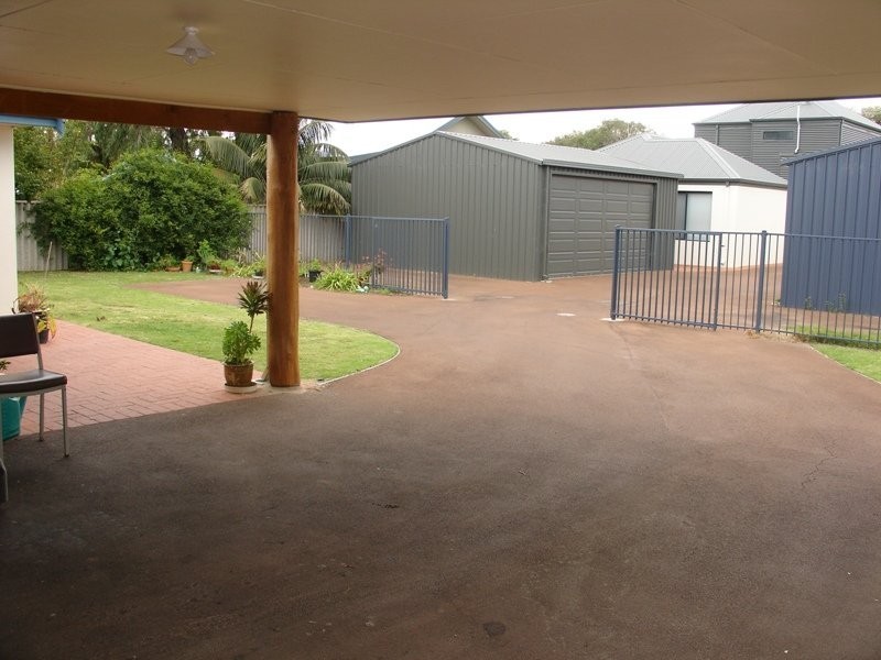 2/48C Dorset Street, Busselton WA 6280